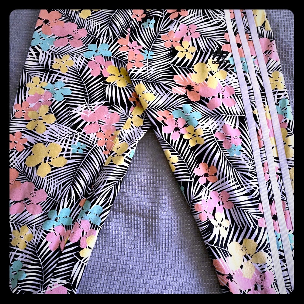 Women’s Adidas floral top and leggings.